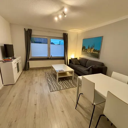 Zwischen Und Travemuende * Lübeck